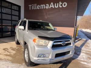 TOYOTA 4RUNNER SR5