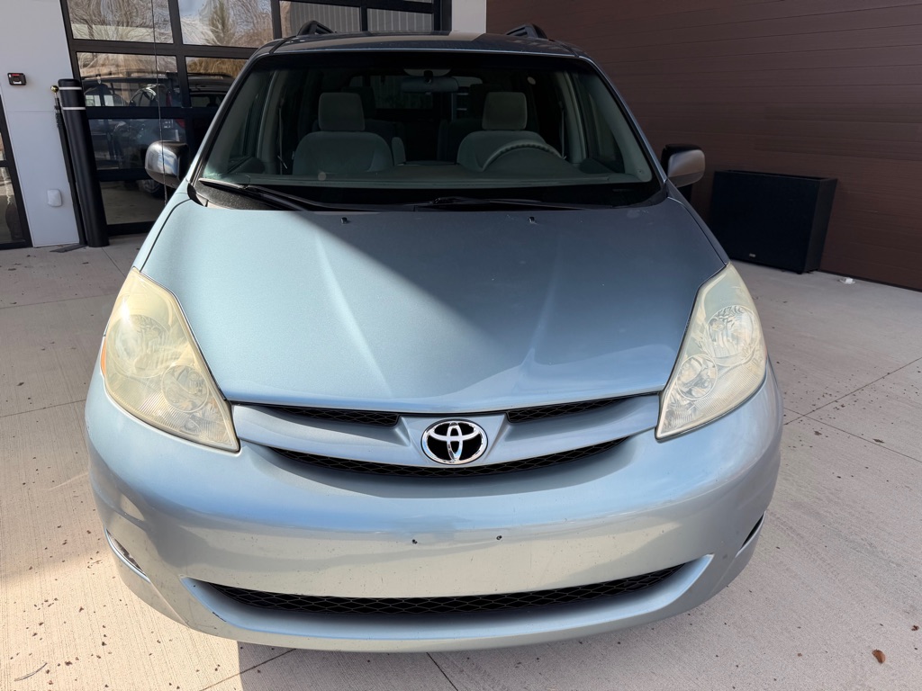 2006 Toyota Sienna LE