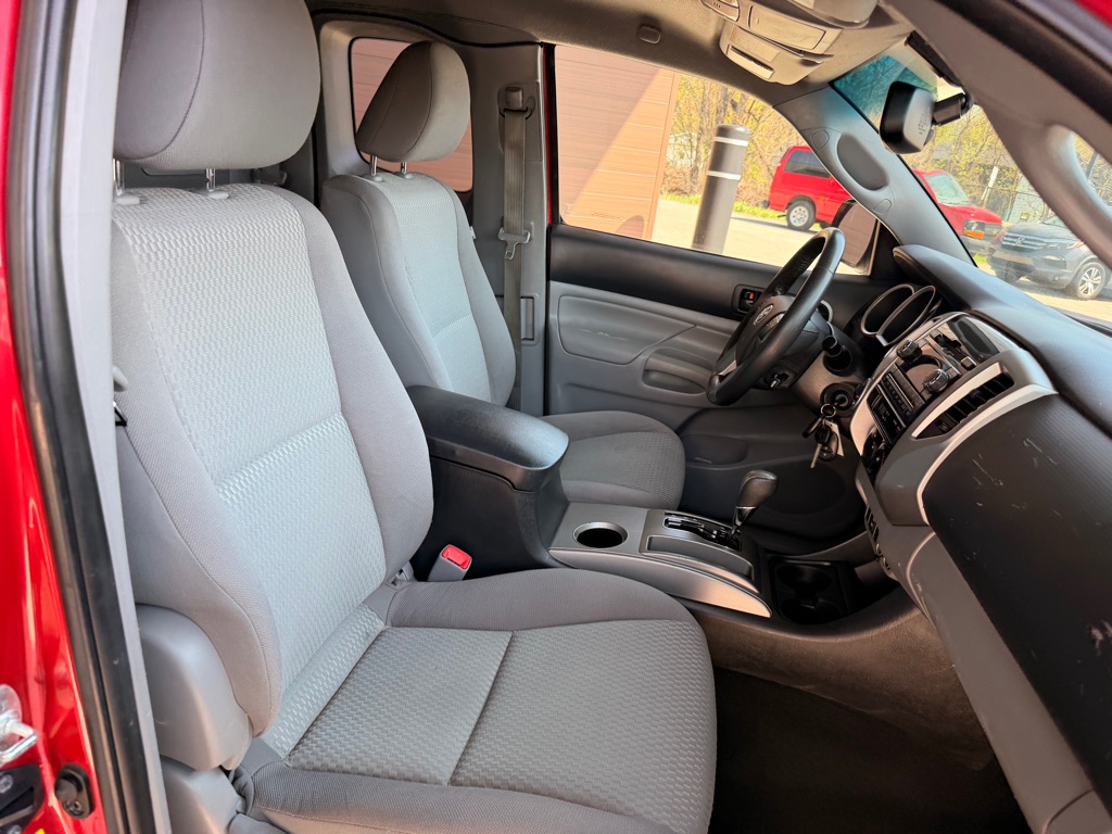 2012 Toyota Tacoma Base - Photo 12