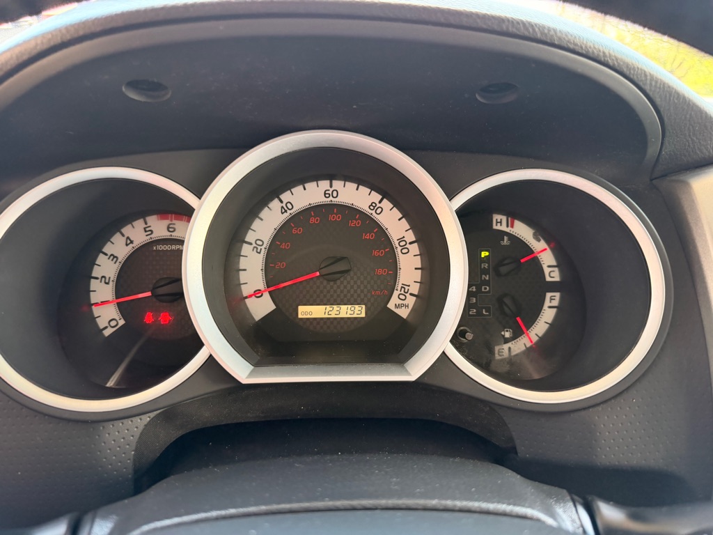 2012 Toyota Tacoma Base - Photo 18