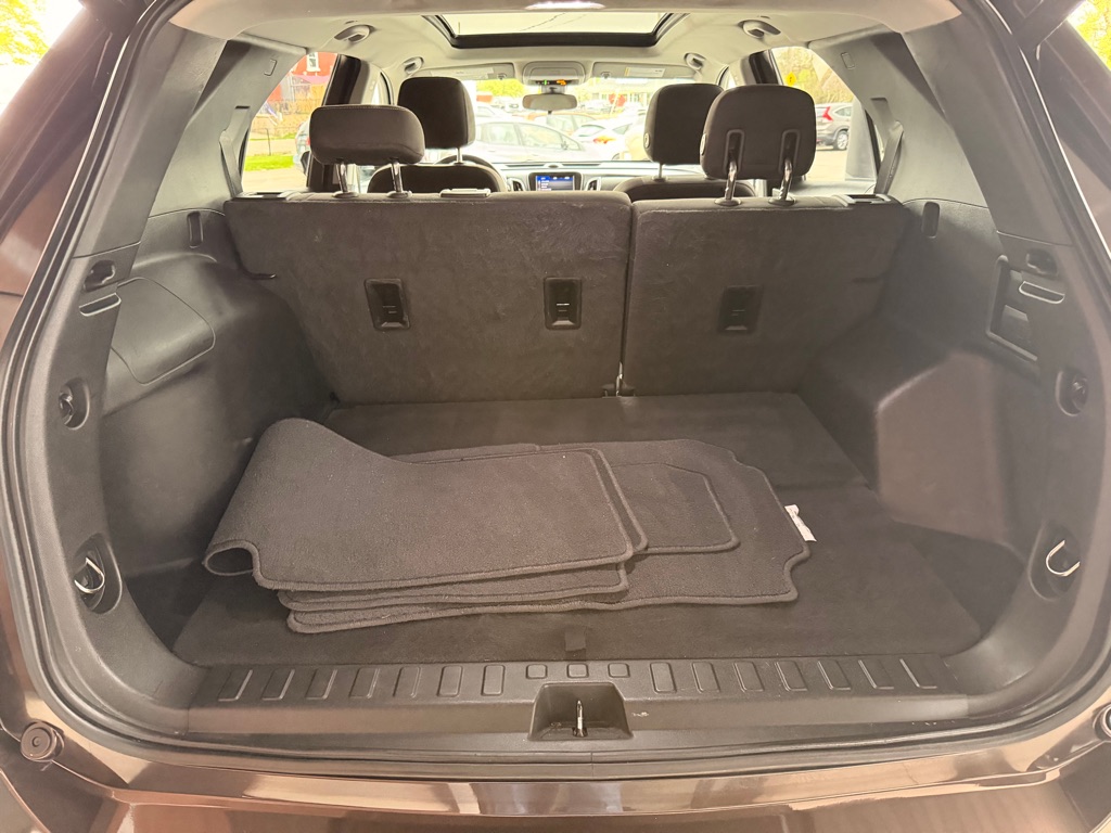 2020 Chevrolet Equinox LT - Photo 12