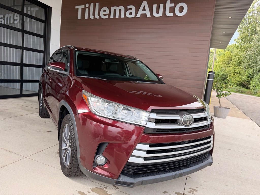TOYOTA HIGHLANDER