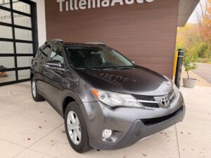 TOYOTA RAV4 XLE