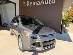 FORD ESCAPE TITANIUM